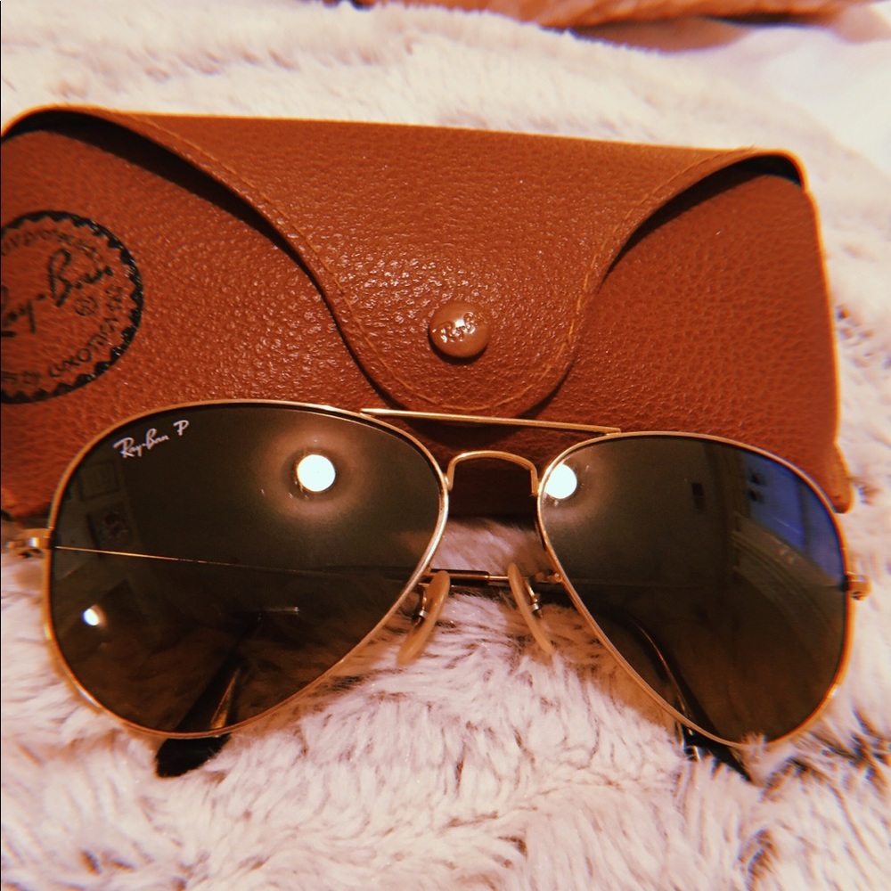 Polarized Ray Ban aviators in color brown